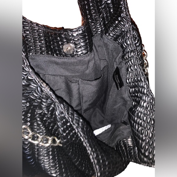 KENNETH COLE REACTION Black & Silver Chain Magnetic Closure Handbag Purse - Picture 6 of 14